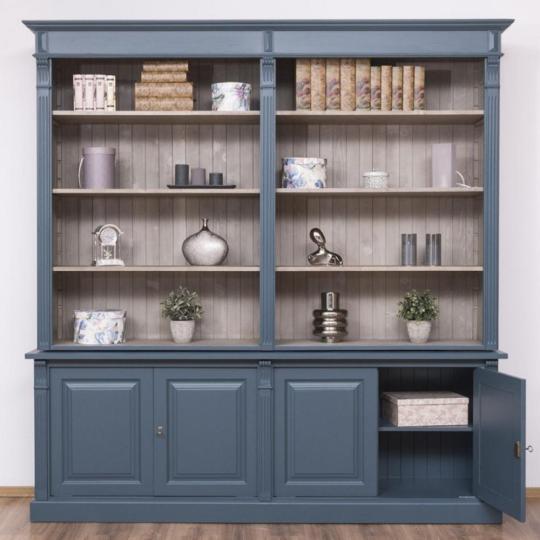 mediteransky country rustikalny masivny knizny regal modra obyvacka kancelaria pracovna klasicky nabytok lameridiana bytovy dizajn kniznica hotel provence provansalsky knizny regal.jpg